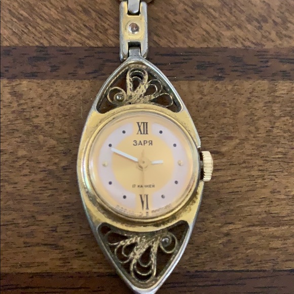 # Vintage Mechanical Watch Zarya - Picture 1 of 7